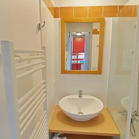 Cosy A Avec Balcon Ensoleille Et Parking Couvert - Fr-1-351-250 *